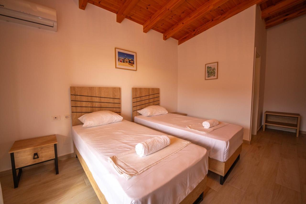 Villa Rondo Himare Exterior foto